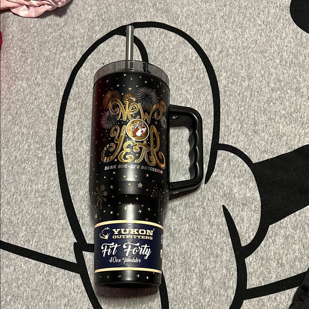 Buc-ee’s Black and Gold New Year Tumbler